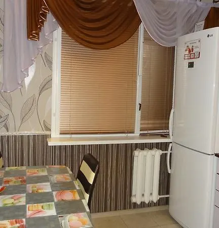 Apartment At Olshevskogo *